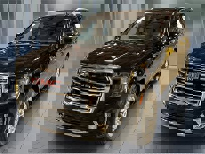 Used 2023 GMC Yukon SLT
