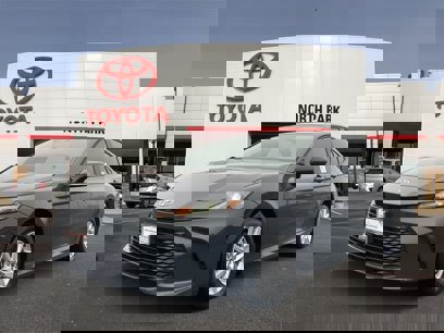 New 2025 Toyota Camry LE