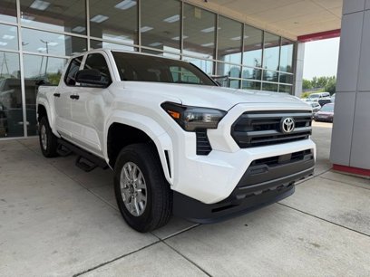 Used 2025 Toyota Tacoma SR