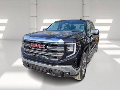 New 2025 GMC Sierra 1500 SLT w/ SLT Premium Package