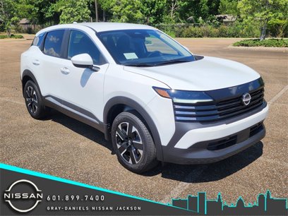 New 2025 Nissan Kicks SV