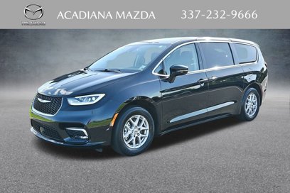 Used 2024 Chrysler Pacifica Touring-L