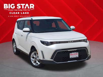 Used 2023 Kia Soul LX w/ Option Group 015