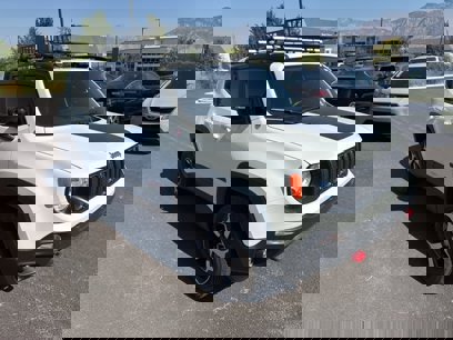 Used 2022 Jeep Renegade Trailhawk w/ Trailer Tow Group