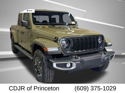 New 2025 Jeep Gladiator Sport w/ Premium Package