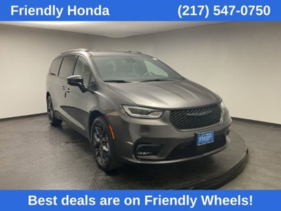 Used 2023 Chrysler Pacifica Touring-L w/ S Appearance Package