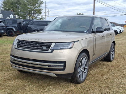 New 2025 Land Rover Range Rover SE