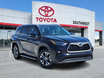 New 2025 Toyota Highlander XLE