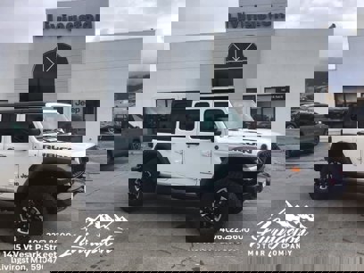 New 2024 Jeep Wrangler Unlimited Rubicon w/ Convenience Group