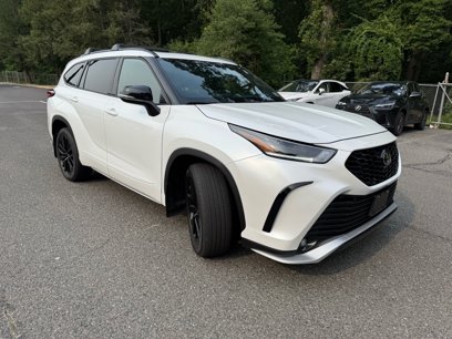 Used 2023 Toyota Highlander XSE