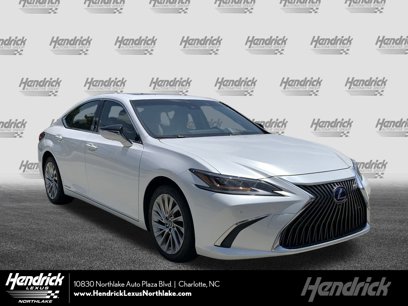 Used 2019 Lexus ES 300h w/ Luxury Package