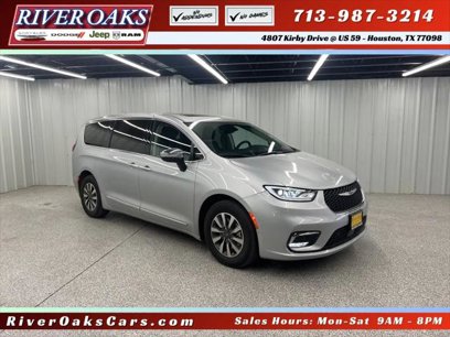 Used 2023 Chrysler Pacifica Limited