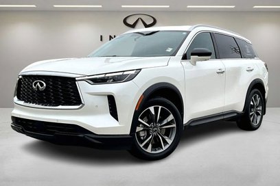 Certified 2025 INFINITI QX60 Luxe w/ Vision Package