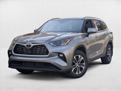 New 2025 Toyota Highlander XLE
