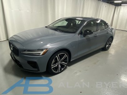 Used 2022 Volvo S60 T8 R-Design Expression