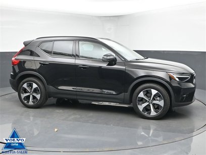 Used 2023 Volvo XC40 B4 Ultimate
