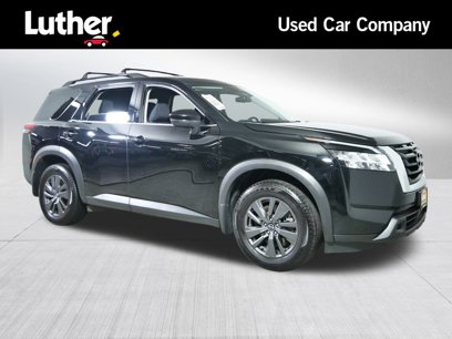 Used 2022 Nissan Pathfinder SV