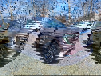 New 2025 GMC Acadia Elevation