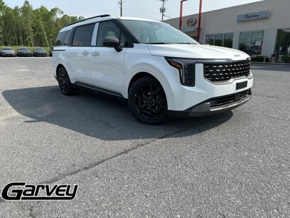New 2025 Kia Carnival SX