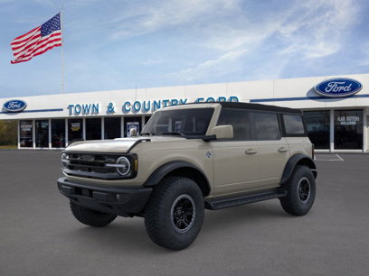 New 2025 Ford Bronco Outer Banks w/ Sasquatch Package