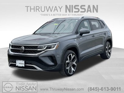 Used 2022 Volkswagen Taos SEL w/ Panoramic Sunroof Package