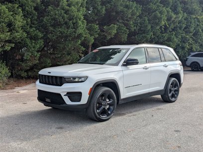 Used 2024 Jeep Grand Cherokee Altitude