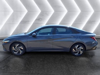 Used 2025 Hyundai Elantra SEL