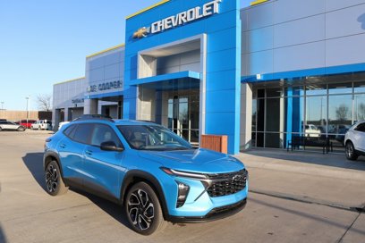 New 2025 Chevrolet Trax RS