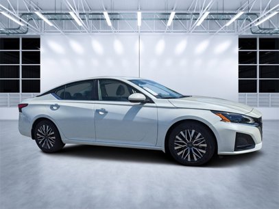 New 2024 Nissan Altima 2.5 SV w/ SV Premium Package