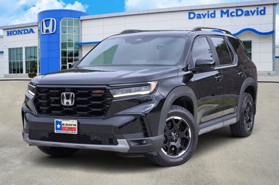 Certified 2025 Honda Pilot TrailSport