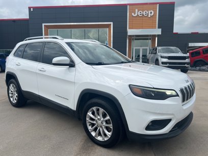 Used 2019 Jeep Cherokee Latitude w/ Popular Appearance Group