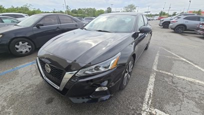 Used 2021 Nissan Altima 2.5 SV w/ SV Premium Package