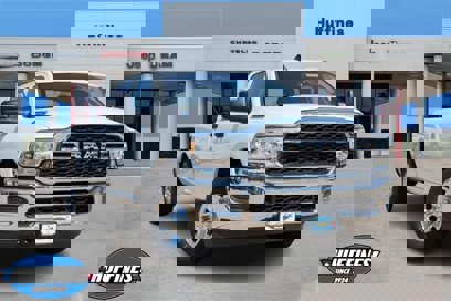 New 2024 RAM 2500 Tradesman w/ Chrome Appearance Group