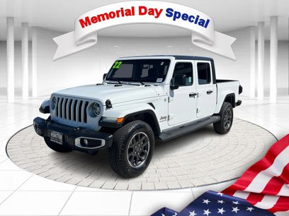 Certified 2022 Jeep Gladiator Overland w/ LED Lighting Group