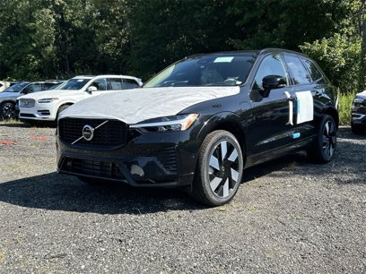 New 2025 Volvo XC60 T8 Plus w/ Protection Package Premier