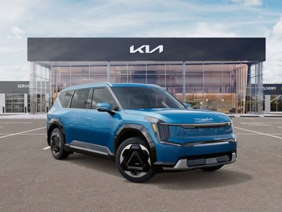 New 2026 Kia EV9 Land