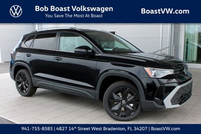 New 2025 Volkswagen Taos SE