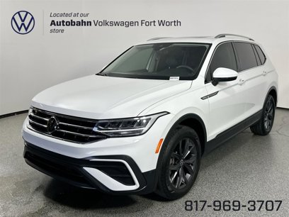 Used 2022 Volkswagen Tiguan SE w/ Panoramic Sunroof Package