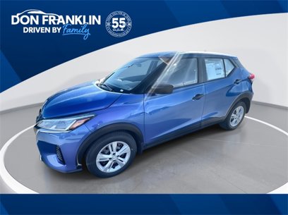 New 2025 Nissan Kicks Play S