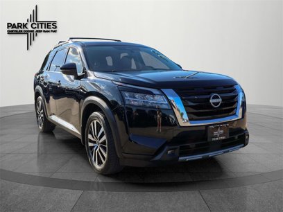 Used 2024 Nissan Pathfinder Platinum w/ Cargo Package