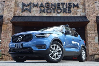 Used 2021 Volvo XC40 T5 R-Design w/ Advanced Package