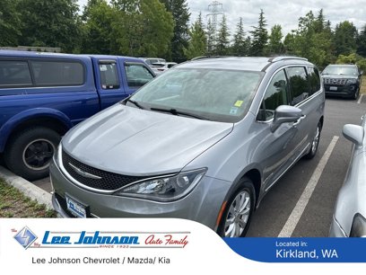 Used 2018 Chrysler Pacifica Touring-L Plus