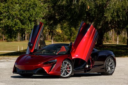 New 2025 McLaren Artura Spider
