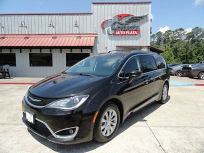 Used 2018 Chrysler Pacifica Touring-L Plus