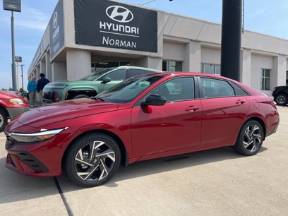 New 2025 Hyundai Elantra SEL