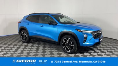 New 2025 Chevrolet Trax RS w/ Sunroof Package