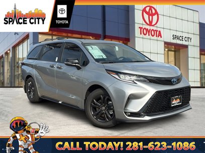 New 2025 Toyota Sienna XSE