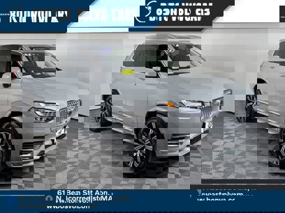 New 2025 Volvo XC90 B5 Core w/ Protection Package Premier
