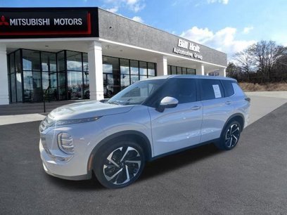 Used 2023 Mitsubishi Outlander SE