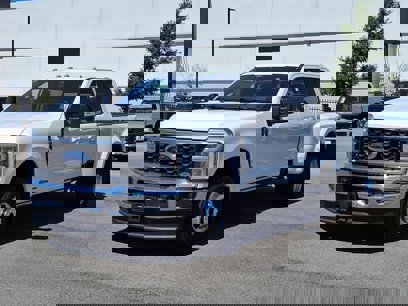 New 2025 Ford F350 Lariat